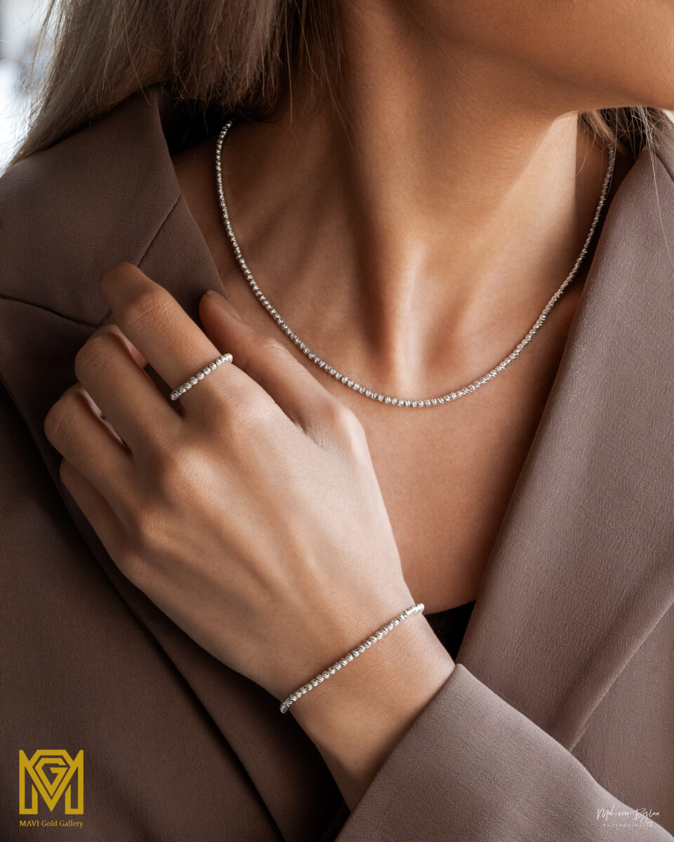 دستبند طلا گوی البرناردو پیوسته سفید مدل - ماوی گلد گالری