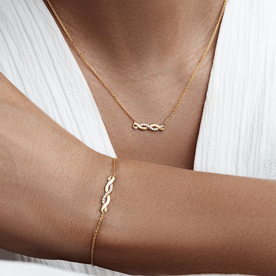 دستبند طلا بافت ساده و نگینی مدل - ماوی گلد گالری