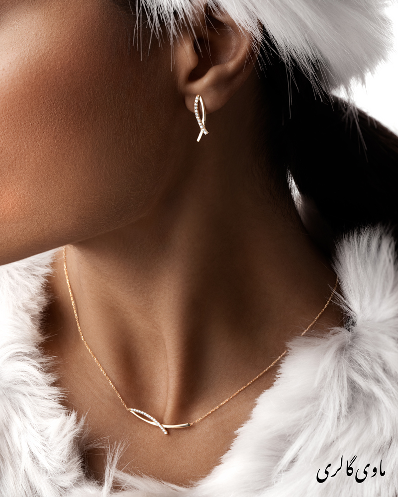 mavigoldgallery_earrings-peg-two-line-bend-simple-and-jewel-model