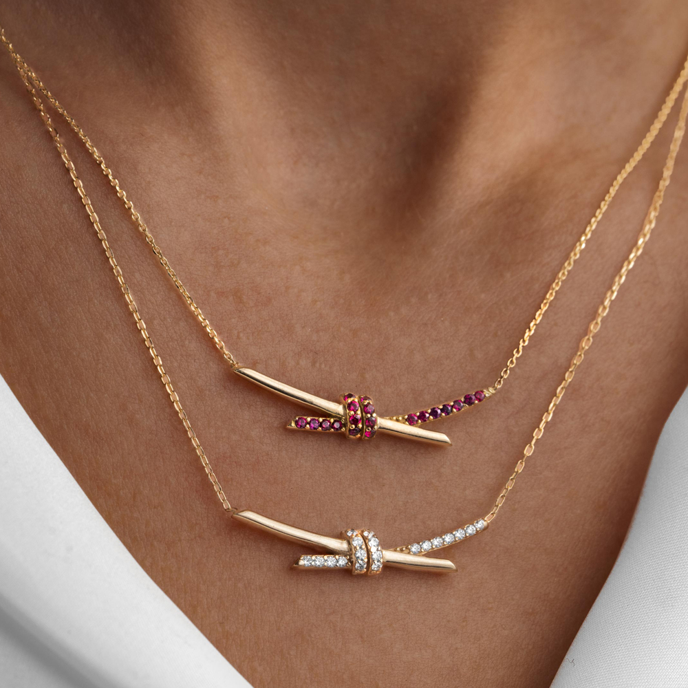 mavigoldgallery_necklaces-knot-tiffany-jewel-model