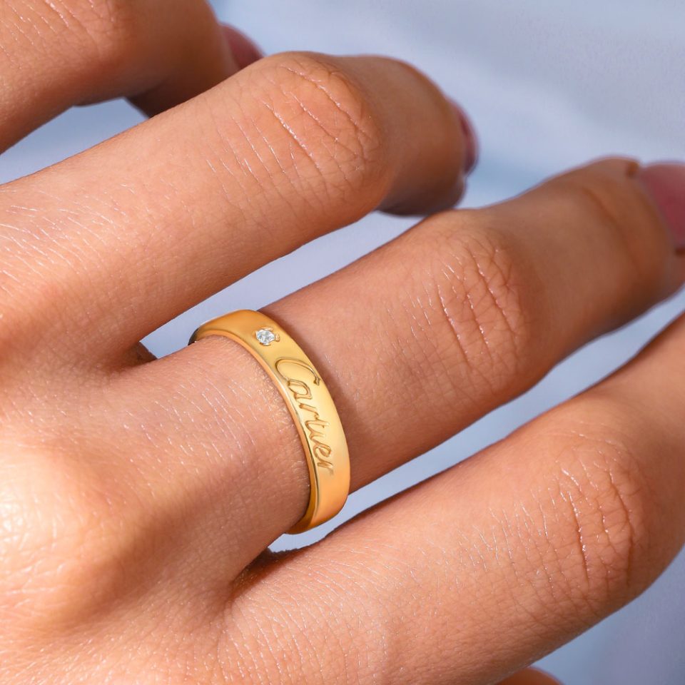 خرید انگشتر طلا کارتیه و نگین