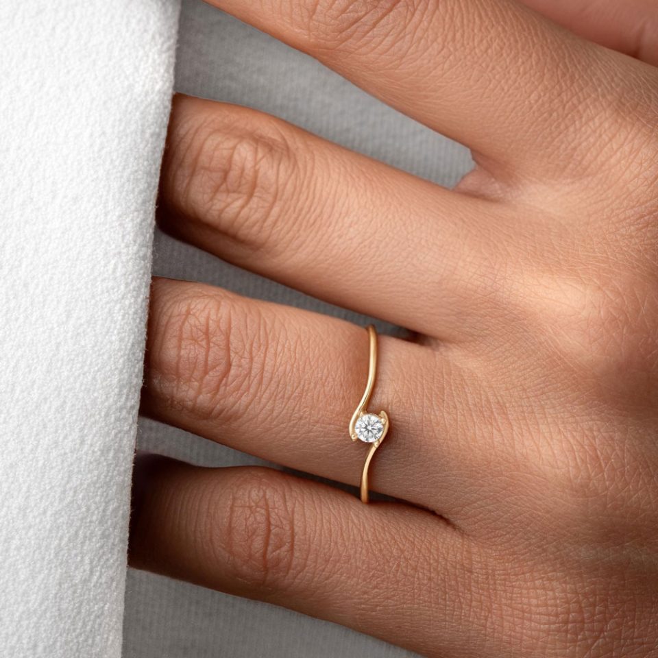 خرید انگشتر طلا الیسا تک نگین