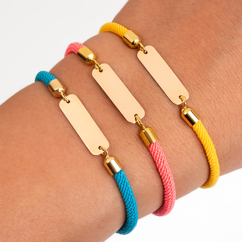 خرید دستبند طلا مستطیل آینه ای فانتزی