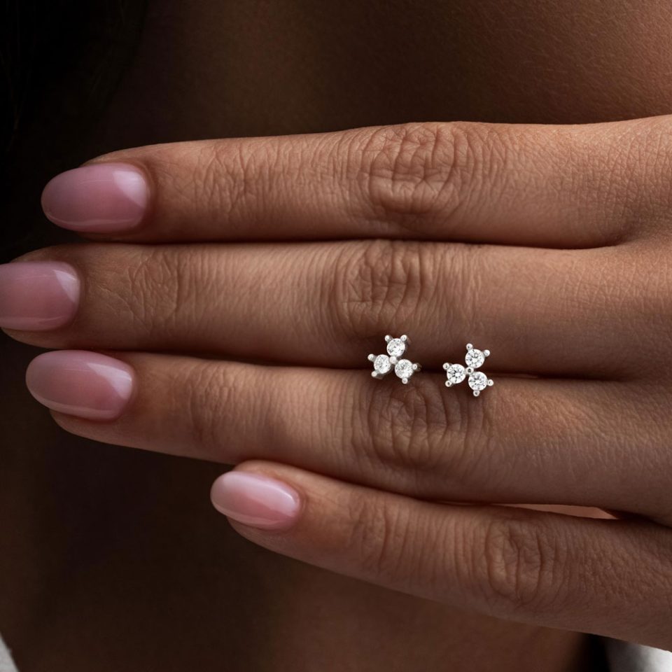 خرید گوشواره طلا سانیا سفید