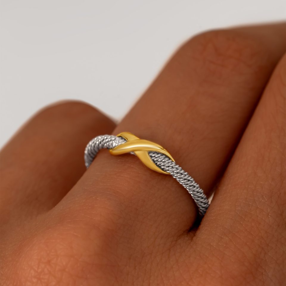 خرید انگشتر طلا مت سفید و یورمن