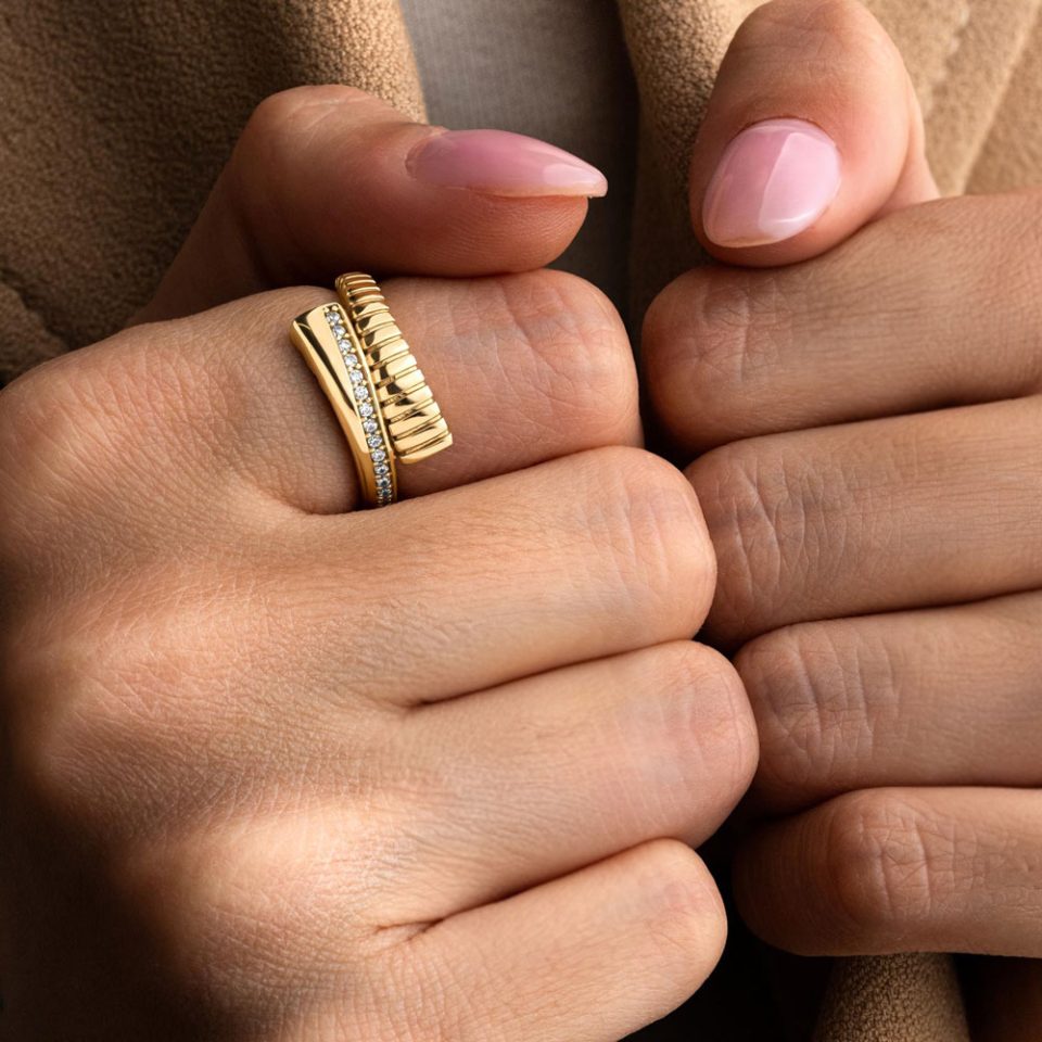 خرید انگشتر طلا کارولیا شیاردار