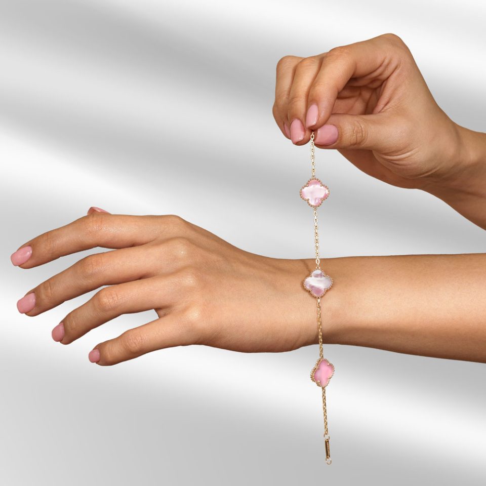 خرید دستبند طلا ونکلیف صورتی صدفی بولد 3