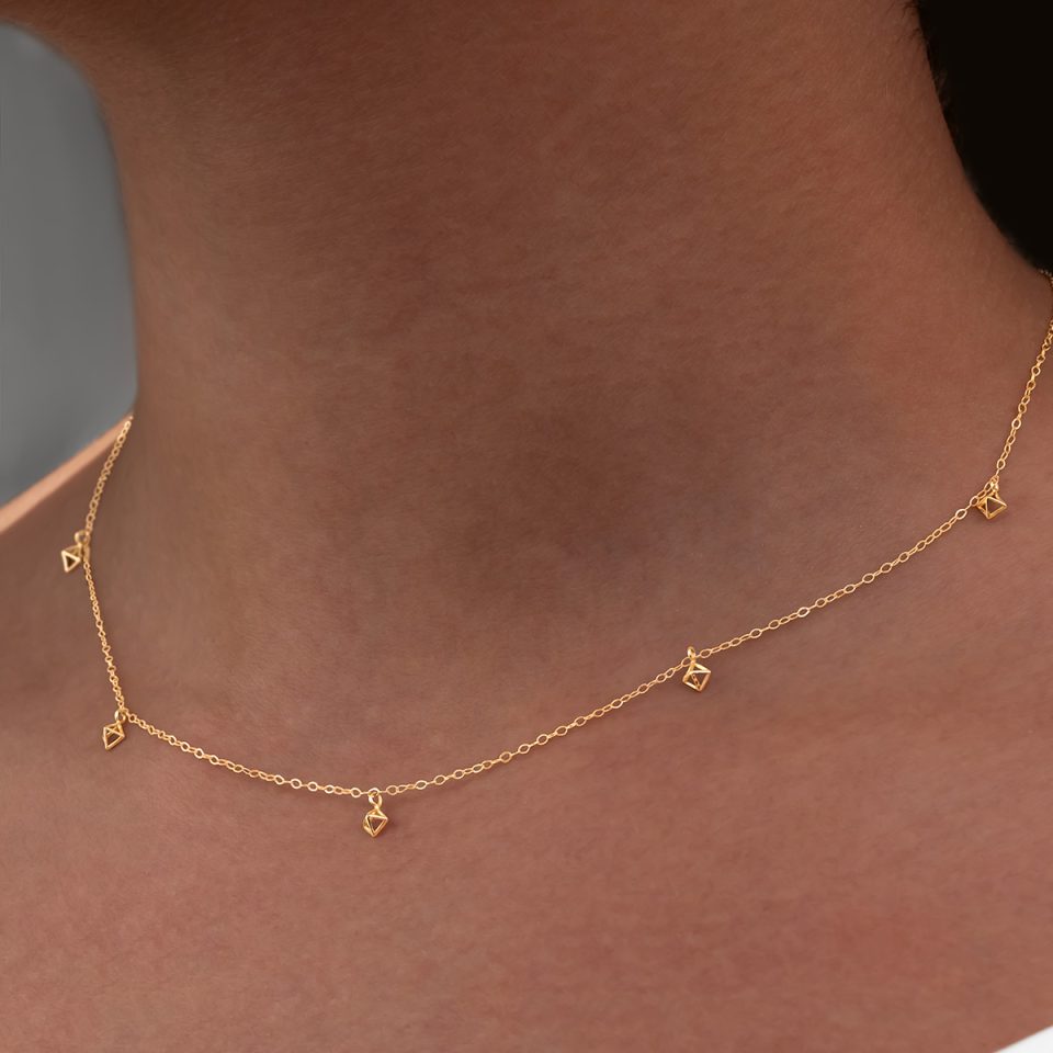 خرید گردنبند طلا هرم سه بعدی