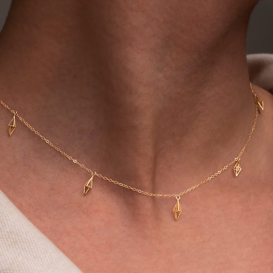 خرید گردنبند طلا لوزی سه بعدی