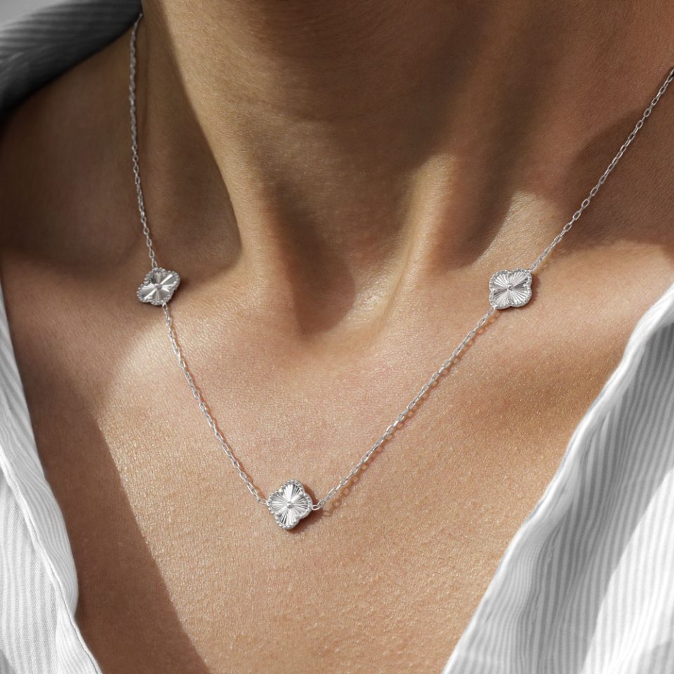 خرید گردنبند طلا ونکلیف الحمبرا تاینی سفید 3