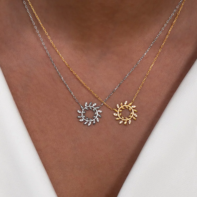mavigoldgallery_necklace-circle-leaf-olive-a-gem-1