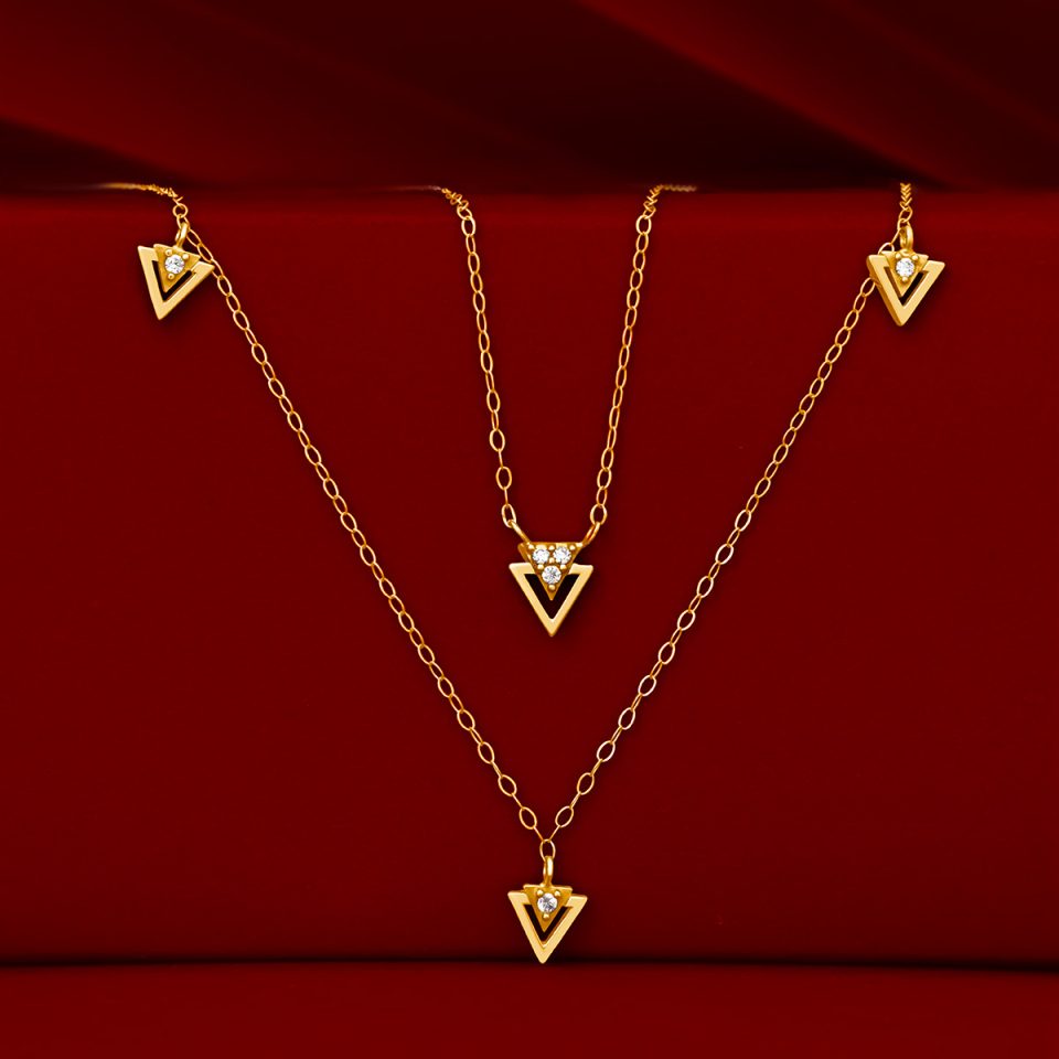 خرید گردنبند طلا آویز مثلث تک نگین مینی 3