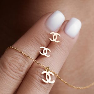 گوشواره طلا میخی شنل لیزری - ماوی گلد گالری